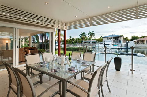 Mulloka Villa. Sunshine Coast Minyama - Kalgoorlie Accommodation 1