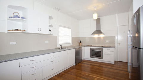 My Blue Heaven - Dog Friendly - Kalgoorlie Accommodation 1