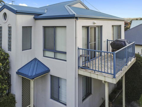 NELSON COVE 2 - Townhouse A Short Walk To Town - Kalgoorlie Accommodation 2
