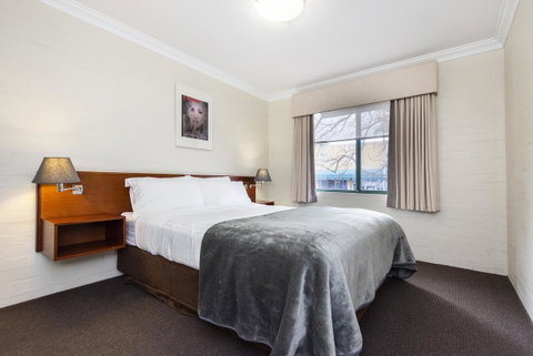 Subiaco Village 20 - Kalgoorlie Accommodation 11