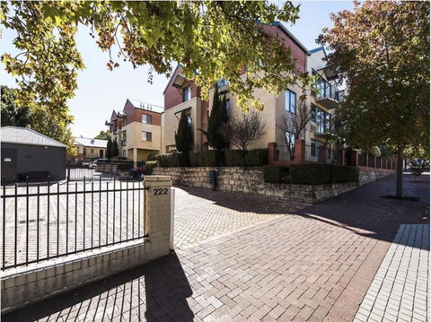 Subiaco Village 20 - Kalgoorlie Accommodation 19