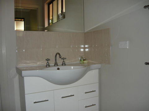Albany Apartments - Kalgoorlie Accommodation 9