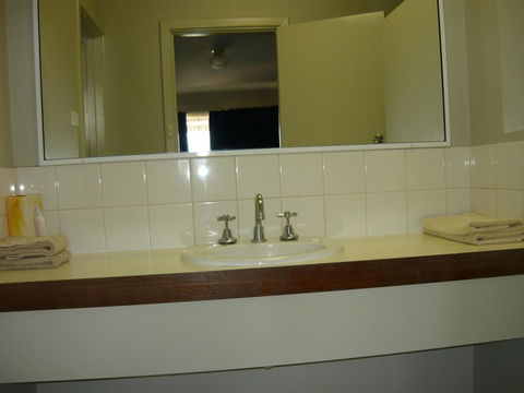 Albany Apartments - Kalgoorlie Accommodation 14