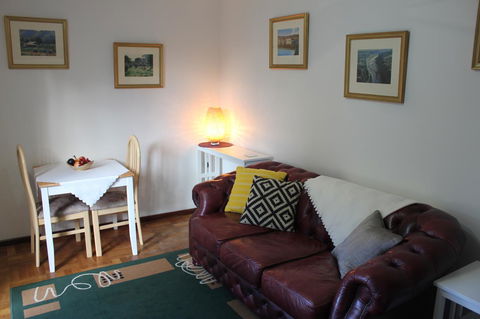 Jacaranda Hideaway Bed & Breakfast - Kalgoorlie Accommodation 6