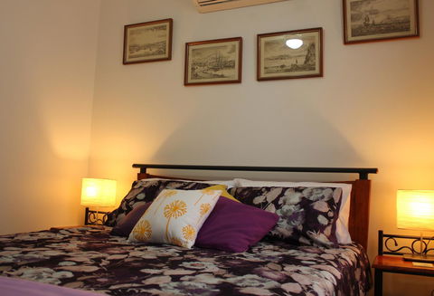 Jacaranda Hideaway Bed & Breakfast - Kalgoorlie Accommodation 1