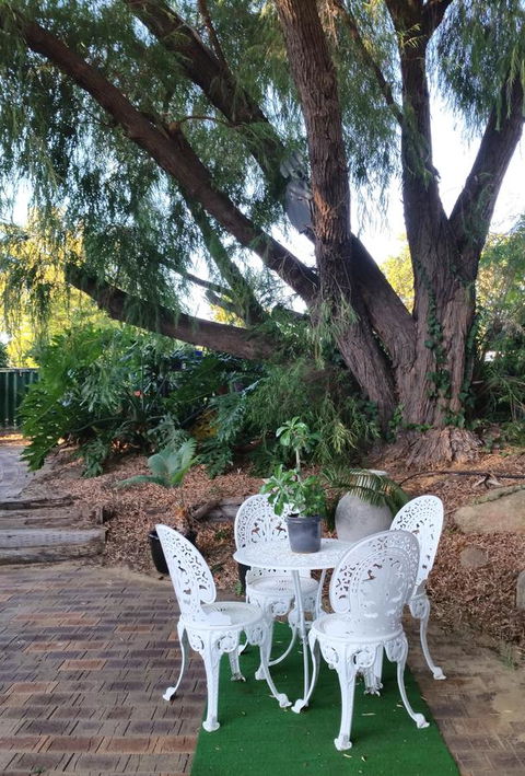 Jacaranda Hideaway Bed & Breakfast - Kalgoorlie Accommodation 15