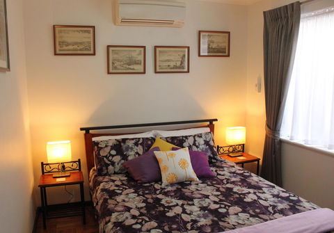 Jacaranda Hideaway Bed & Breakfast - Kalgoorlie Accommodation 2