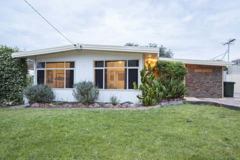 Rustic Retreat Esperance - Kalgoorlie Accommodation 5