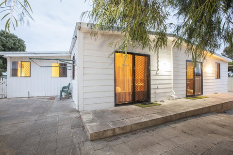 Rustic Retreat Esperance - Kalgoorlie Accommodation 32