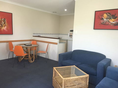 Bunbury Motel And Apartments - Kalgoorlie Accommodation 3