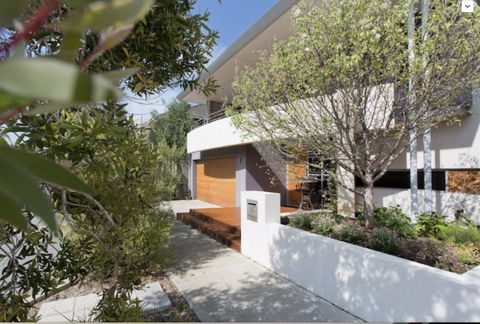Adele's Luxury South Beach Apartment With King Bed - Kalgoorlie Accommodation 20