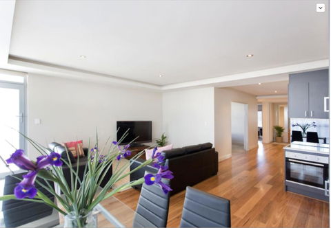 Adele's Luxury South Beach Apartment With King Bed - Kalgoorlie Accommodation 9