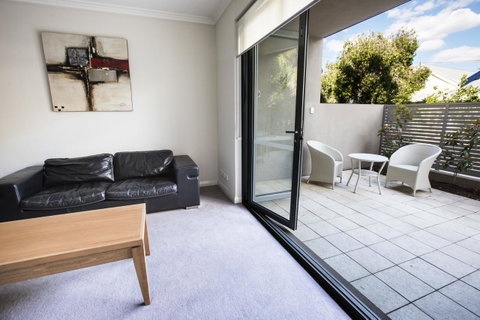 Zappeion Apartments - Kalgoorlie Accommodation 10