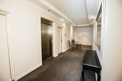 Zappeion Apartments - Kalgoorlie Accommodation 5