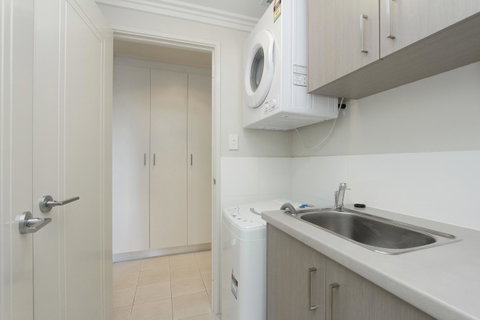 Zappeion Apartments - Kalgoorlie Accommodation 29