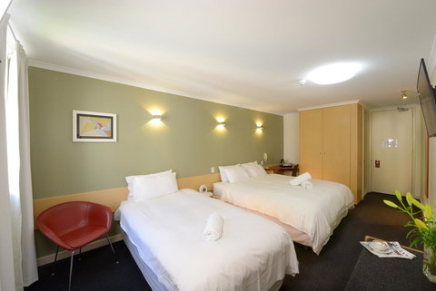 Sullivans Hotel - Kalgoorlie Accommodation 11