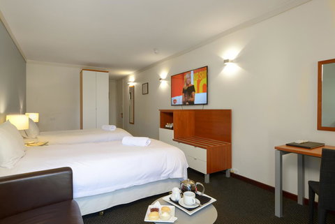 Sullivans Hotel - Kalgoorlie Accommodation 15