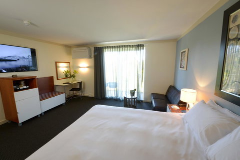 Sullivans Hotel - Kalgoorlie Accommodation 1