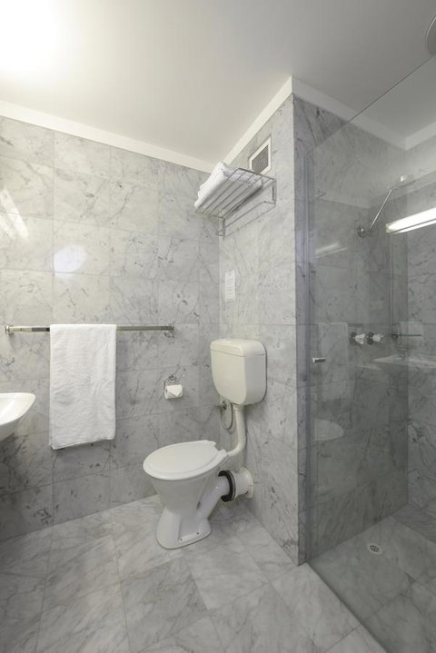 Sullivans Hotel - Kalgoorlie Accommodation 10