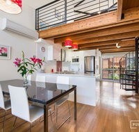 Spacious Central Townhouse - Kalgoorlie Accommodation