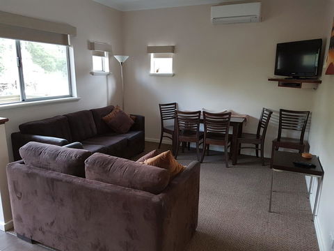 Adamsons Riverside Accommodation - Kalgoorlie Accommodation 38