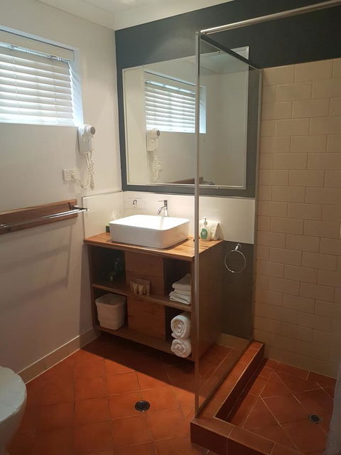 Adamsons Riverside Accommodation - Kalgoorlie Accommodation 2