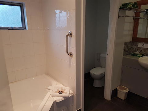 Adamsons Riverside Accommodation - Kalgoorlie Accommodation 36