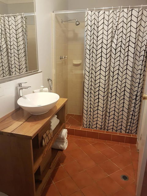 Adamsons Riverside Accommodation - Kalgoorlie Accommodation 16