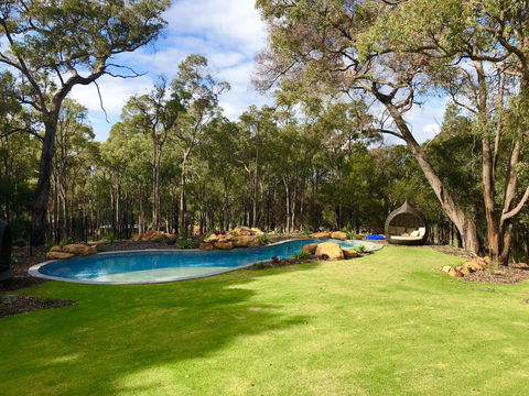 Amaroo Retreat & Spa - Kalgoorlie Accommodation 3