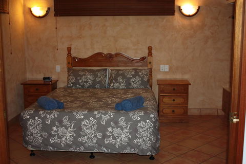 Apartments At Blue Seas Resort - Kalgoorlie Accommodation 3