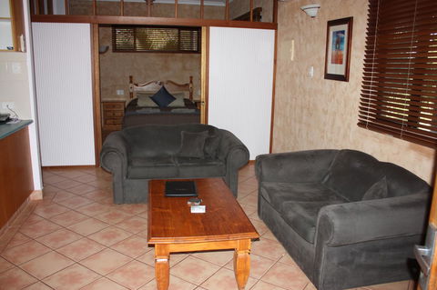 Apartments At Blue Seas Resort - Kalgoorlie Accommodation 5