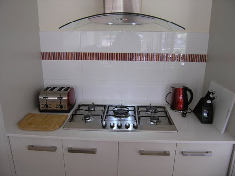 Swan Valley Townhouse - Kalgoorlie Accommodation 16