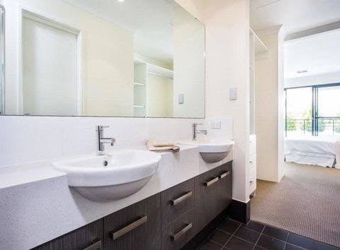 Swan Valley Townhouse - Kalgoorlie Accommodation 3