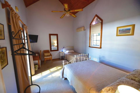 RoseMoore Bed & Breakfast - Kalgoorlie Accommodation 9