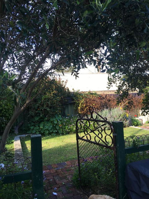 RoseMoore Bed & Breakfast - Kalgoorlie Accommodation 1