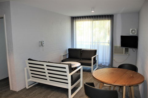 Atrium Hotel Mandurah - Kalgoorlie Accommodation 4