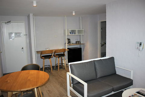 Atrium Hotel Mandurah - Kalgoorlie Accommodation 12