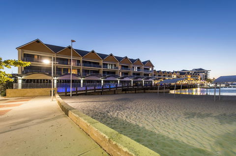 Dolphin Quay Apartments - Kalgoorlie Accommodation 0