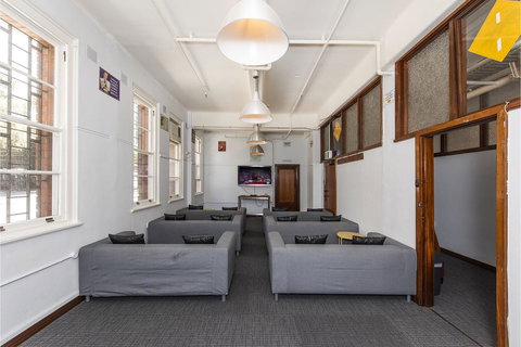 The Old Swan Barracks - Kalgoorlie Accommodation 22