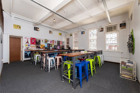 The Old Swan Barracks - Kalgoorlie Accommodation 7