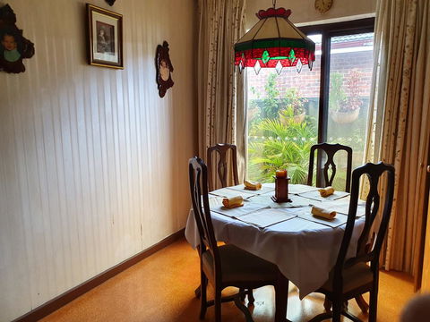 Airport HomeStay - Kalgoorlie Accommodation 6