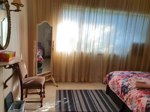 Airport HomeStay - Kalgoorlie Accommodation 1