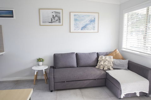 Salty Shack Lancelin - Kalgoorlie Accommodation 3