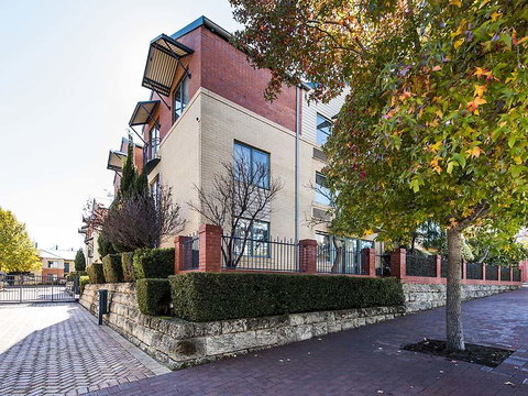 Subiaco Village 28 - Kalgoorlie Accommodation 25