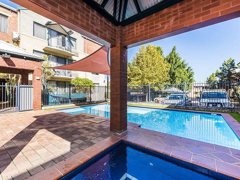 Subiaco Village 28 - Kalgoorlie Accommodation 18