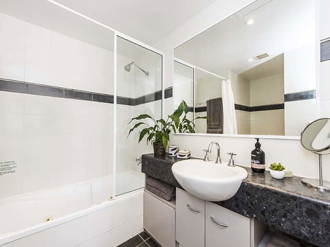 Subiaco Village 28 - Kalgoorlie Accommodation 11