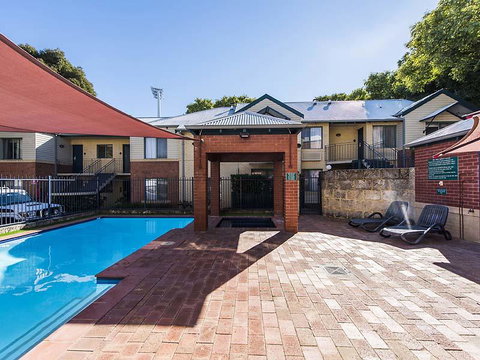 Subiaco Village 28 - Kalgoorlie Accommodation 21