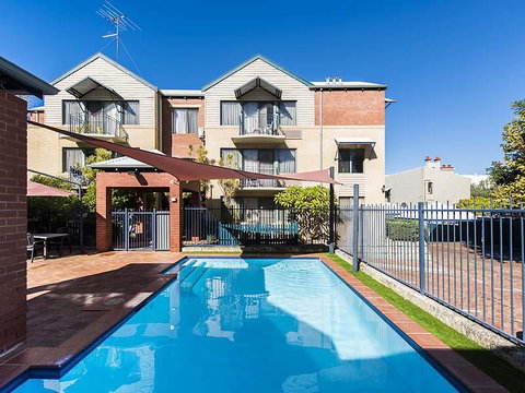 Subiaco Village 28 - Kalgoorlie Accommodation 0