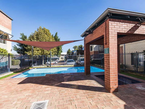 Subiaco Village 28 - Kalgoorlie Accommodation 17