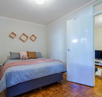 Fremantle Coastal Stay - 1 Bedroom Central Apartment - Kalgoorlie Accommodation